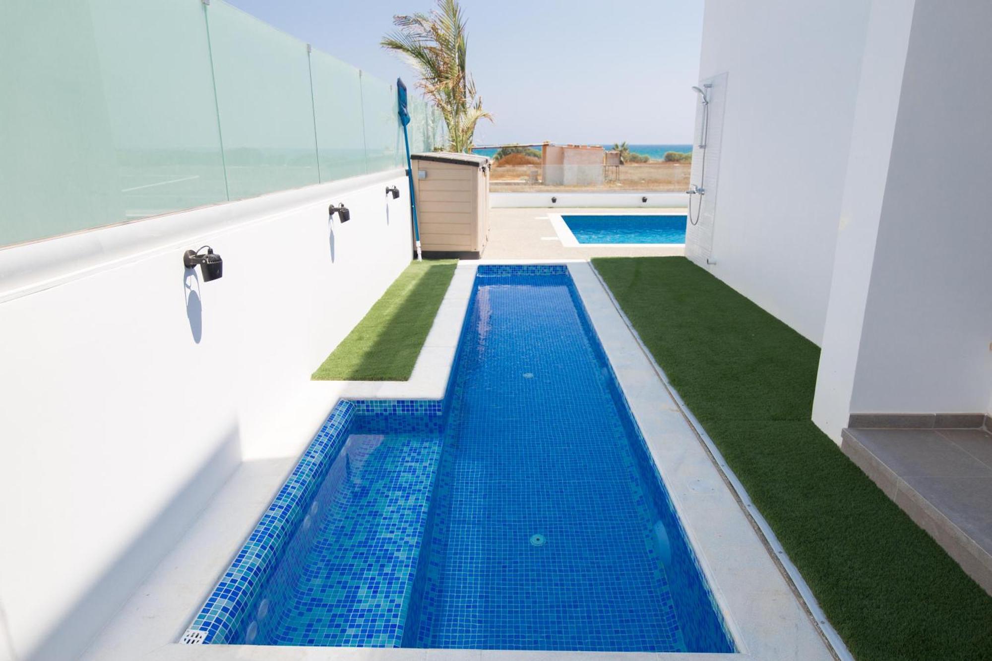 Villa Lynn Boutique Beachfront Ayia Napa Esterno foto